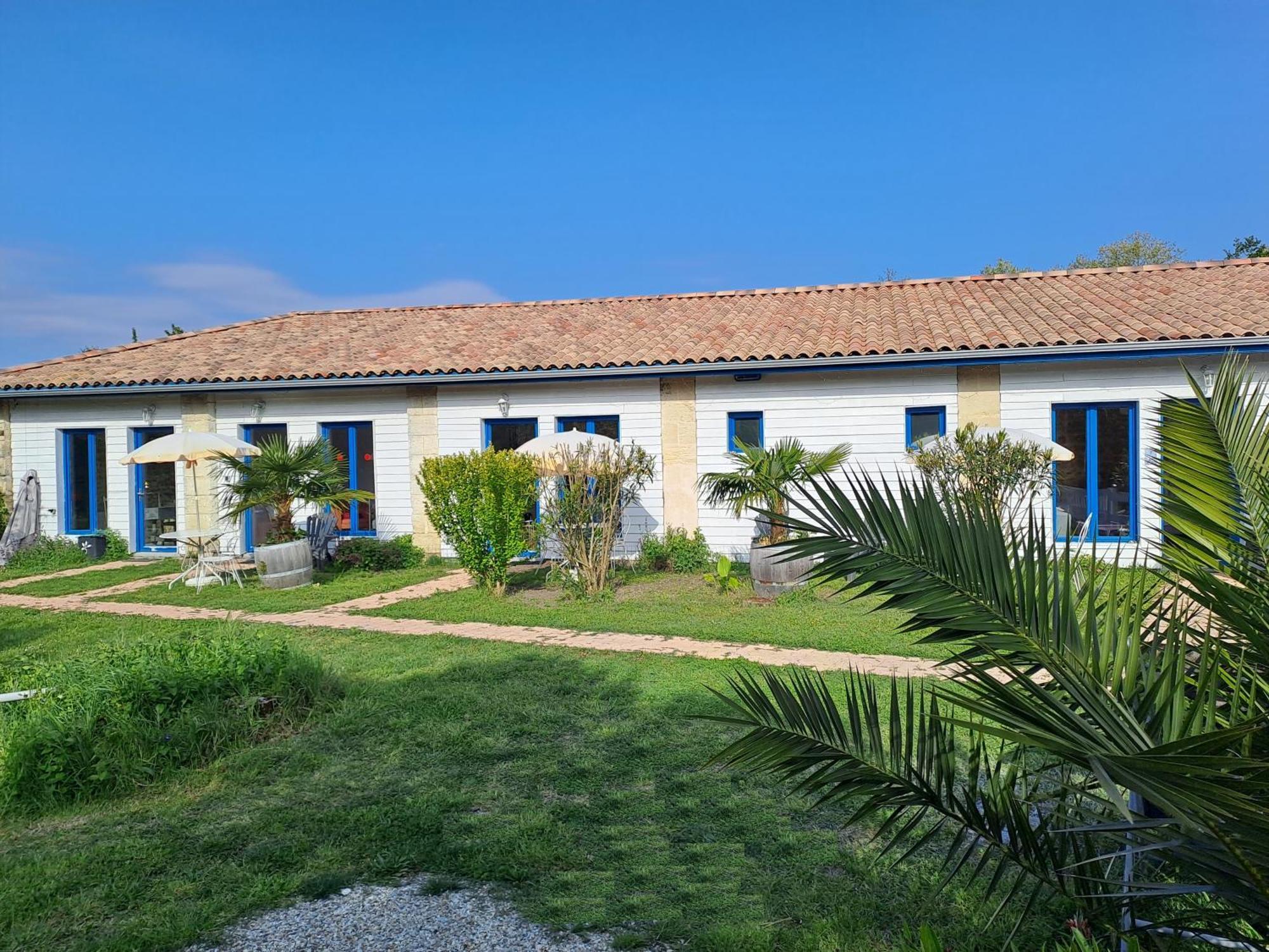 La Cadournaise Bed & Breakfast Saint-Seurin-de-Cadourne Eksteriør bilde