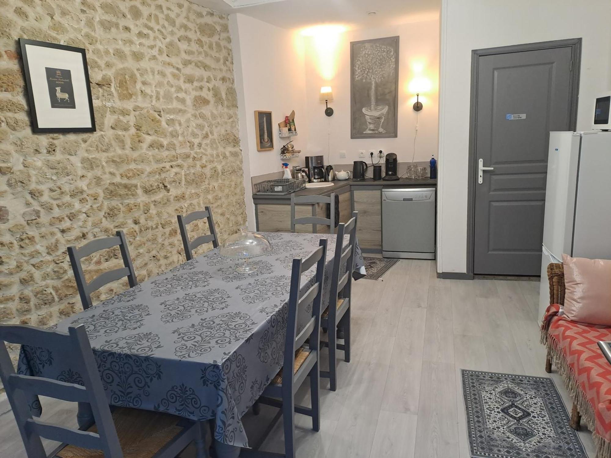 La Cadournaise Bed & Breakfast Saint-Seurin-de-Cadourne Eksteriør bilde