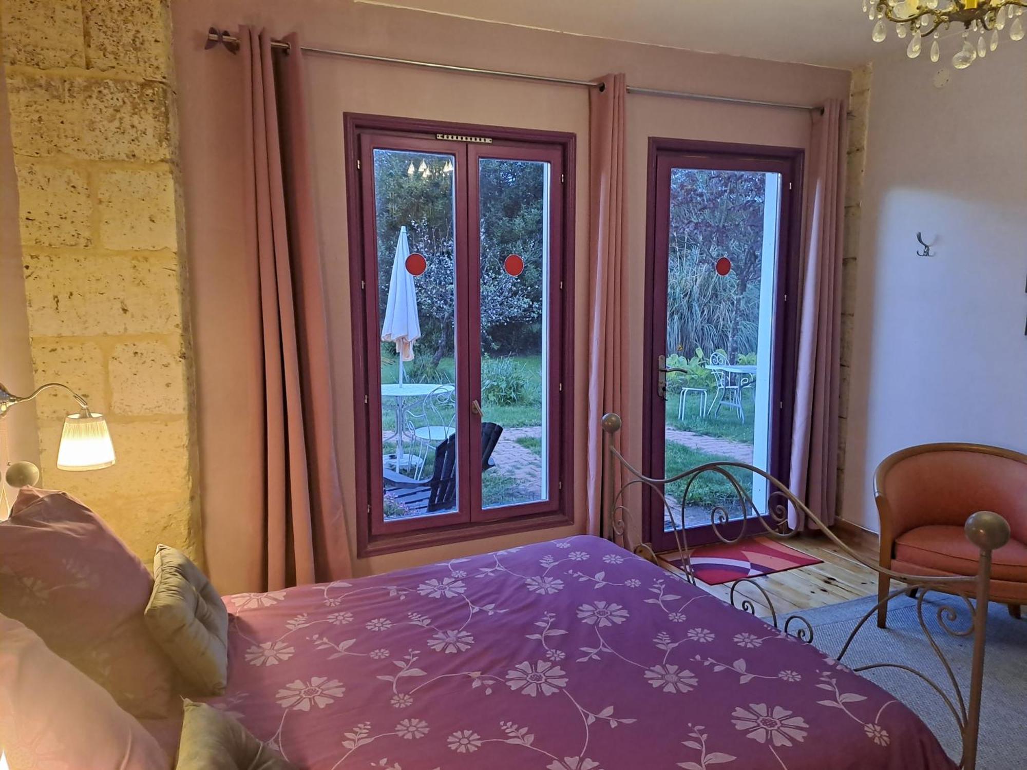 La Cadournaise Bed & Breakfast Saint-Seurin-de-Cadourne Eksteriør bilde