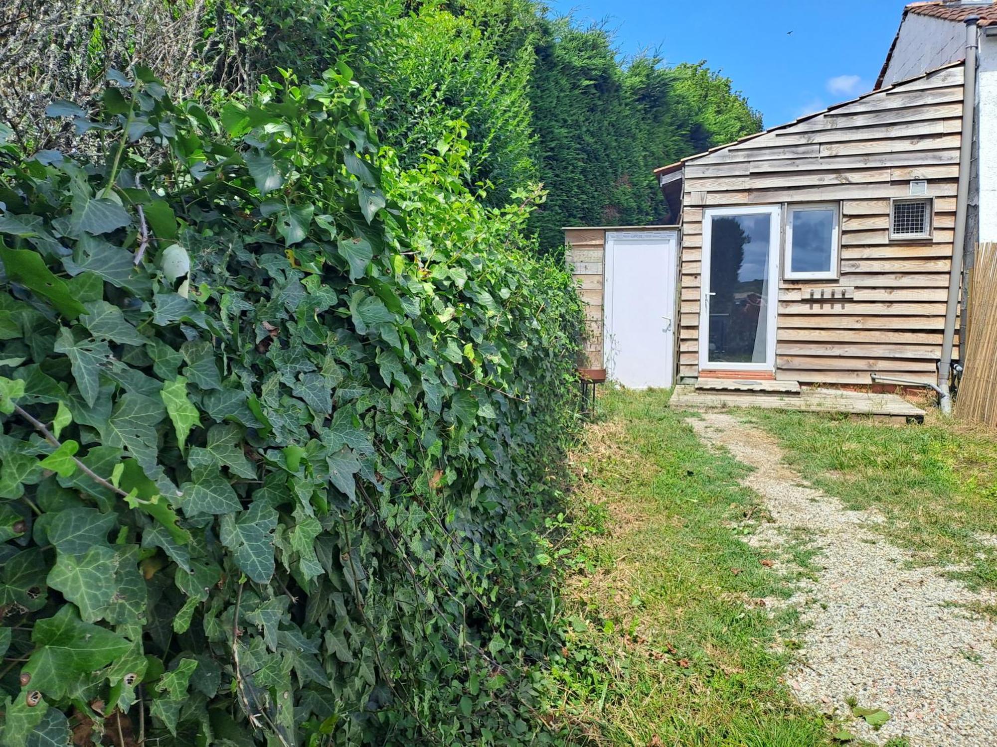 La Cadournaise Bed & Breakfast Saint-Seurin-de-Cadourne Eksteriør bilde