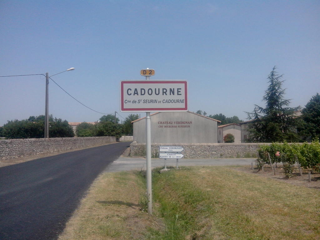 La Cadournaise Bed & Breakfast Saint-Seurin-de-Cadourne Rom bilde